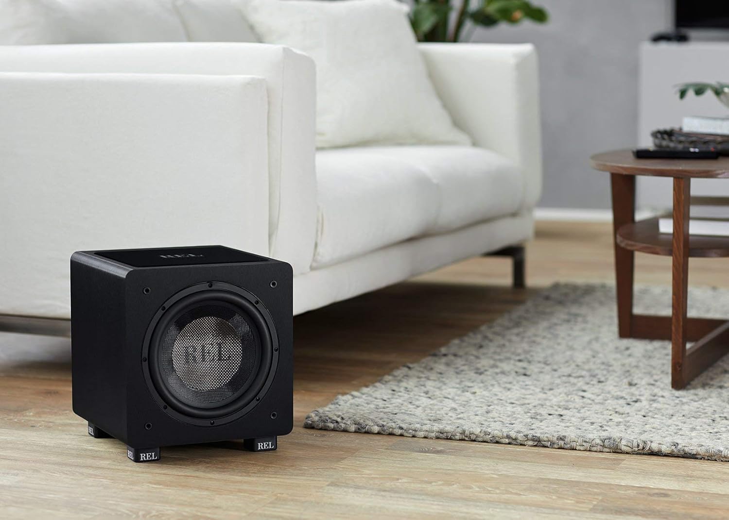 HT/1003 Subwoofer, Line Grained Black Composite U555709