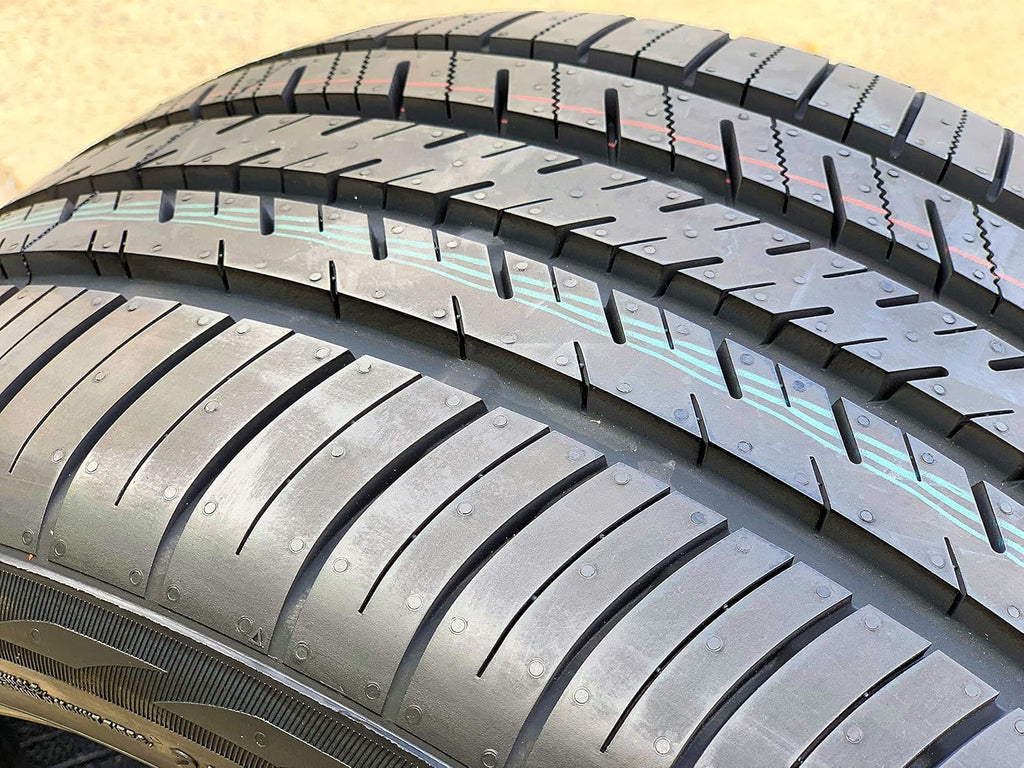 285/40R22 All-Season Performance Radial Tire H657280