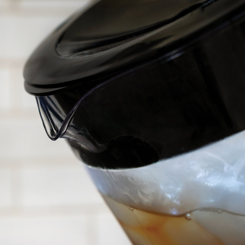 Black 2.5 Qt Iced Tea Maker P162