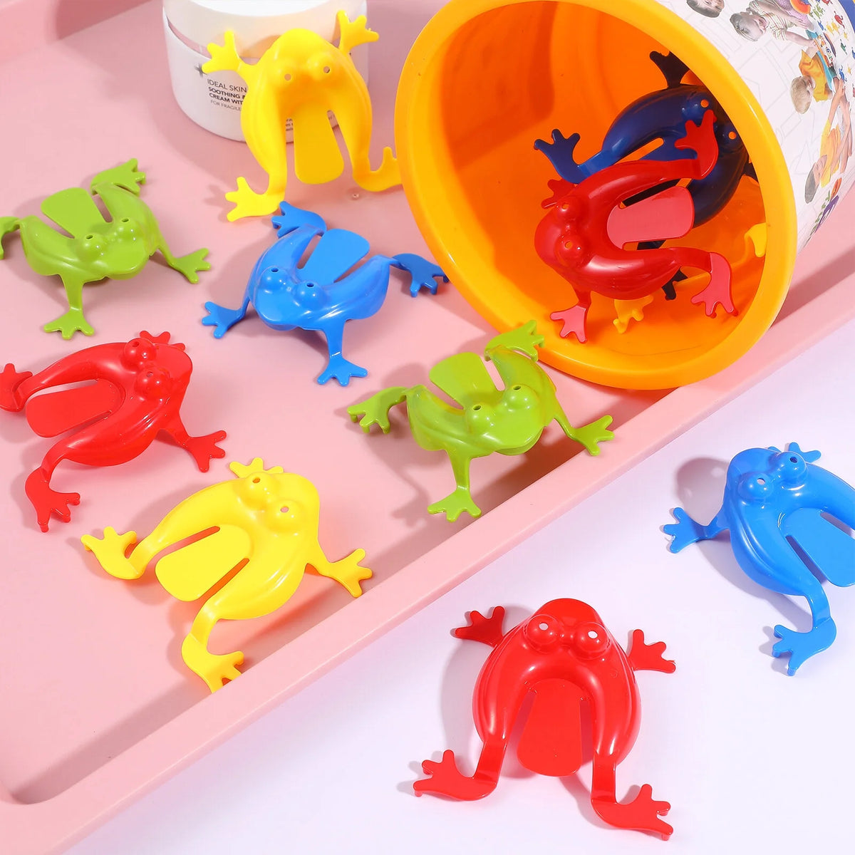 Jumping Frogs Toy F93833