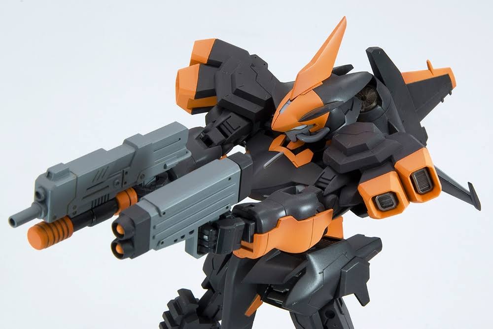 1/100 Model Kit U31700