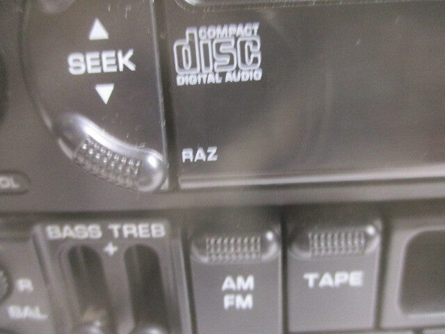 Pre-Owned Dodge Ram 1500 Caravan Single Disc CD Cassette Tape Player Radio Q5890