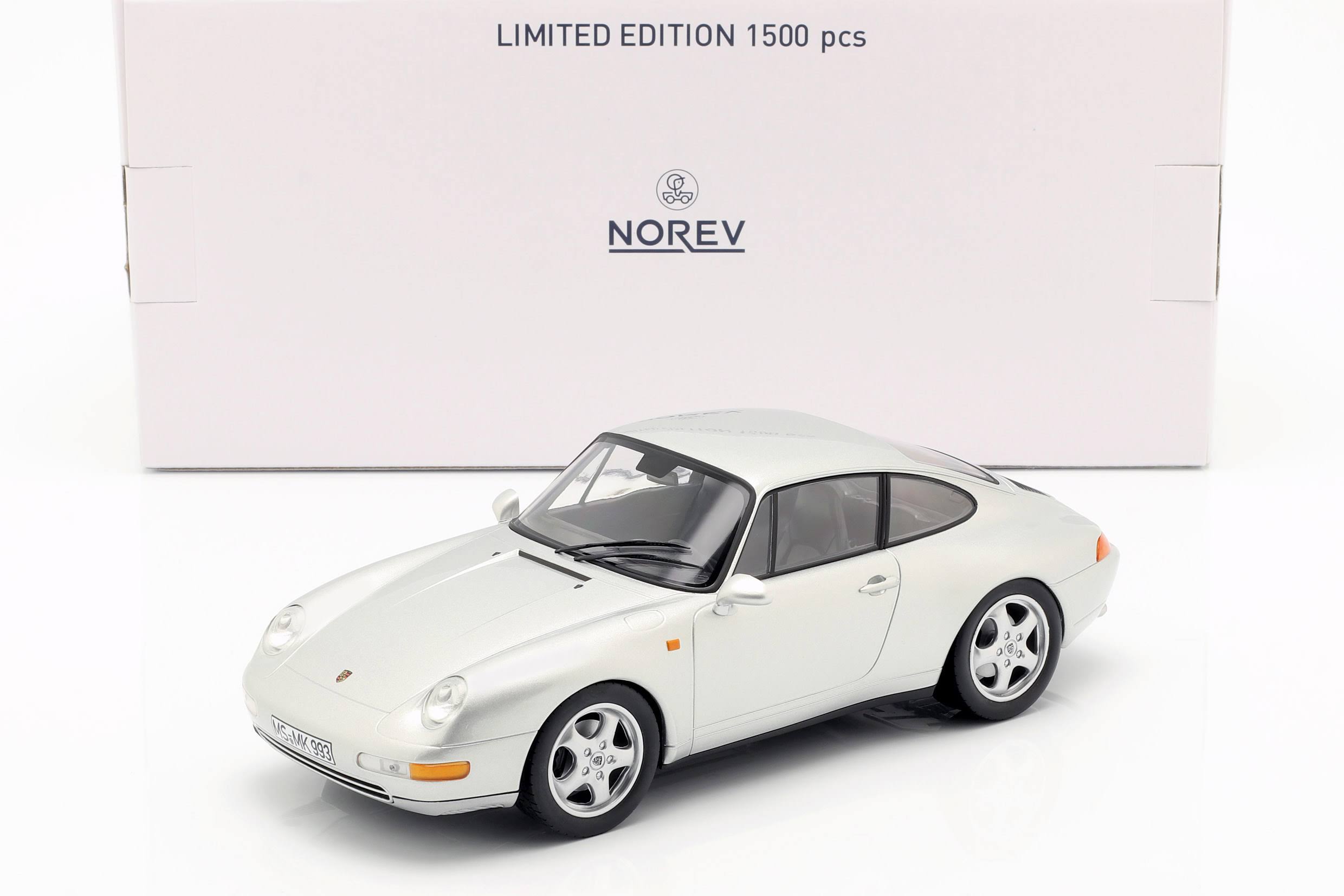 Grey 1/18 Diecast Car T549982