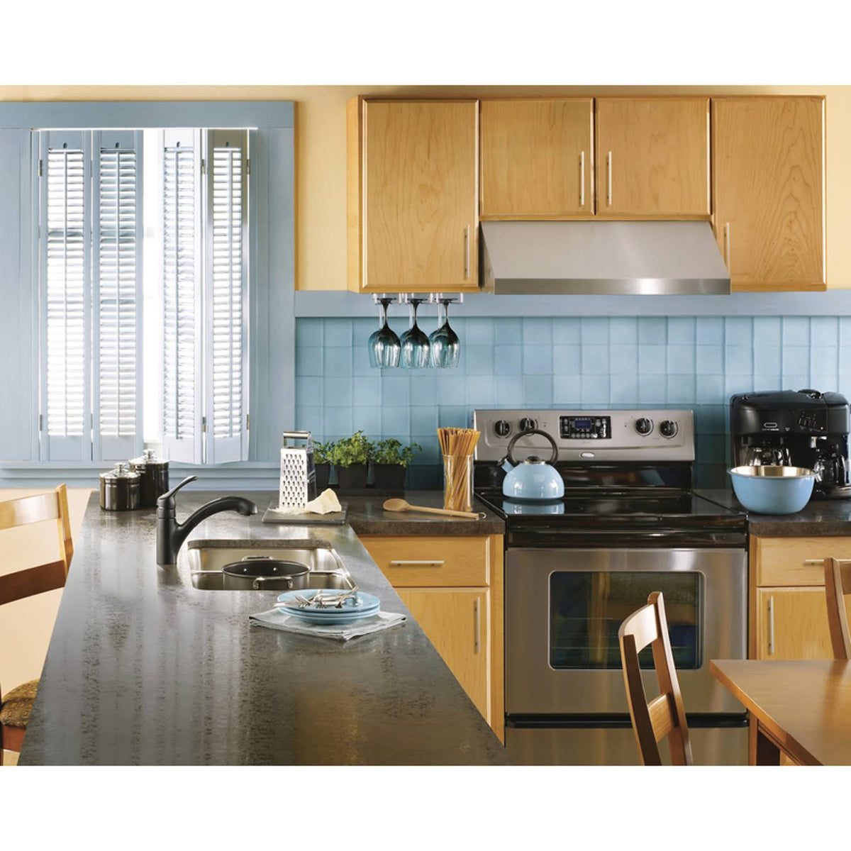 Matte Black Kitchen Faucet A947046