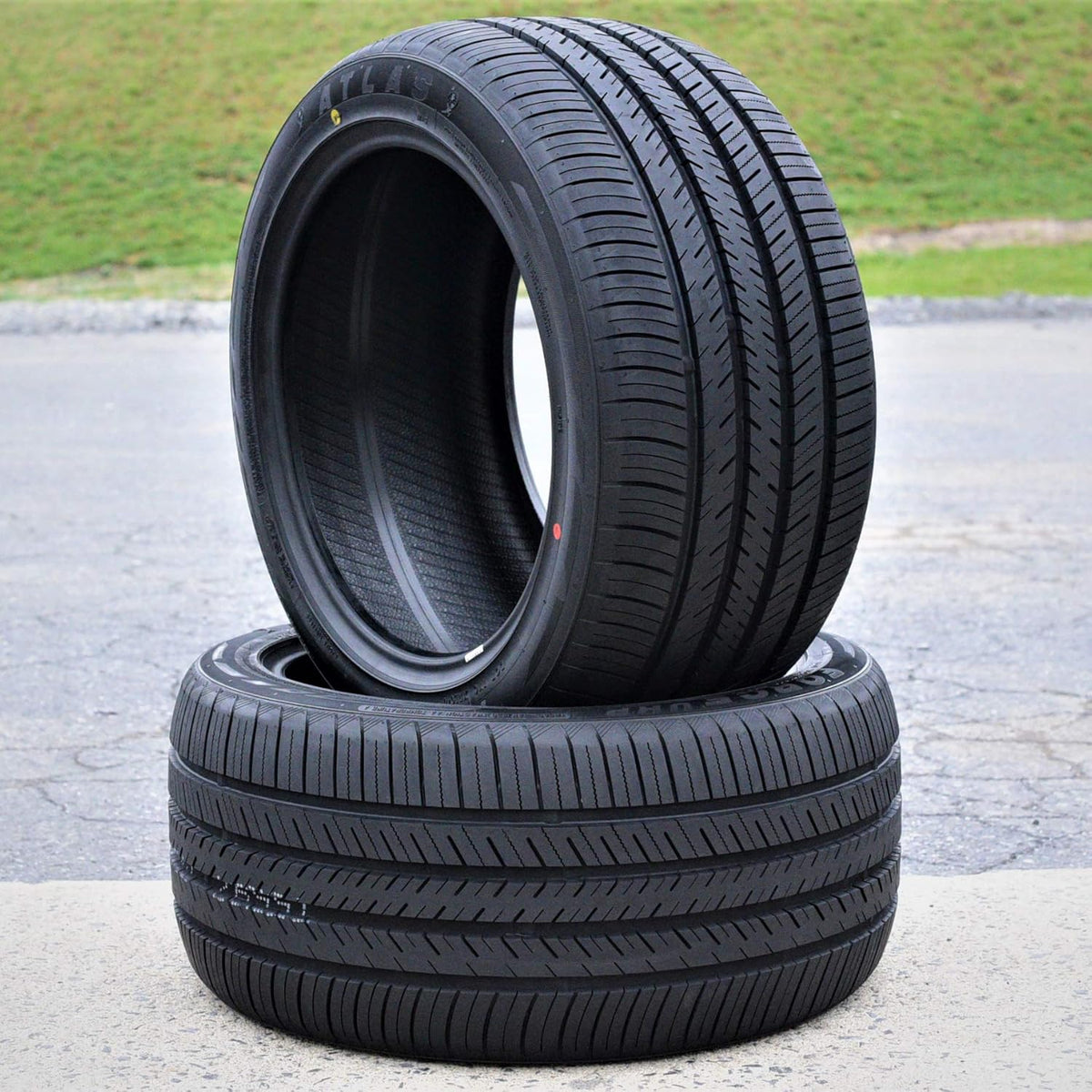 285/40R22 All-Season Performance Radial Tire H657280