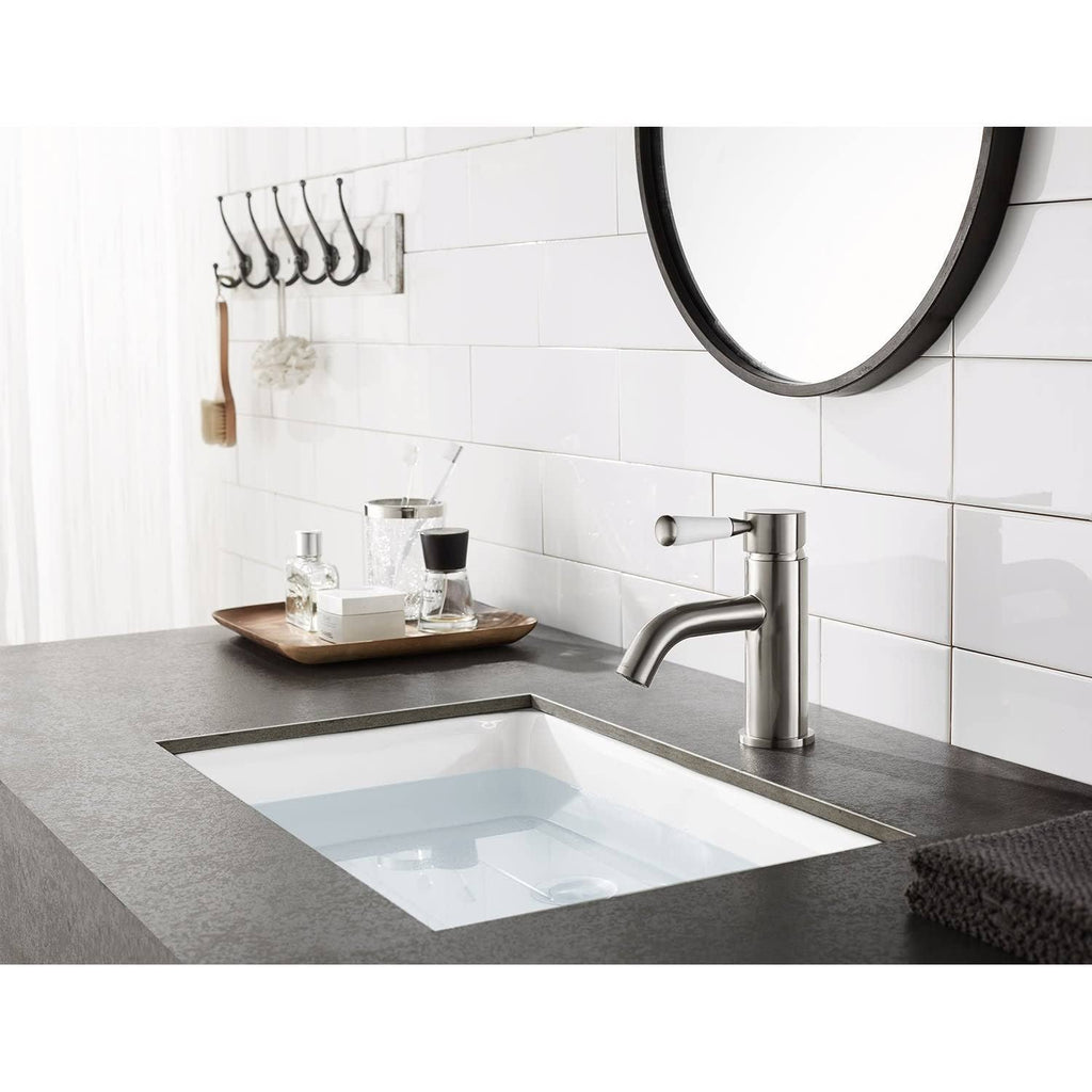 Matte Black Single Hole Bathroom Faucet with Drain Assembly F884565