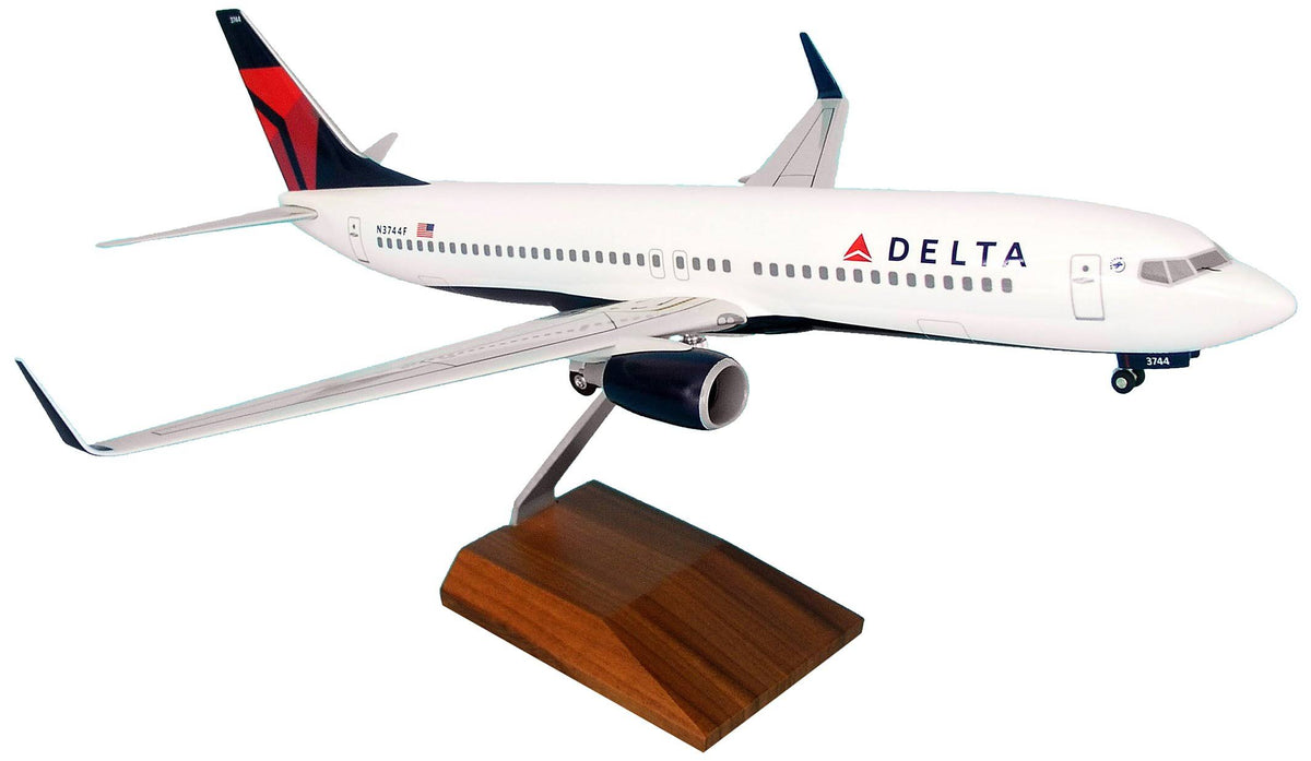 Delta 737-800 1/100 with Gear and Wood Stand T913